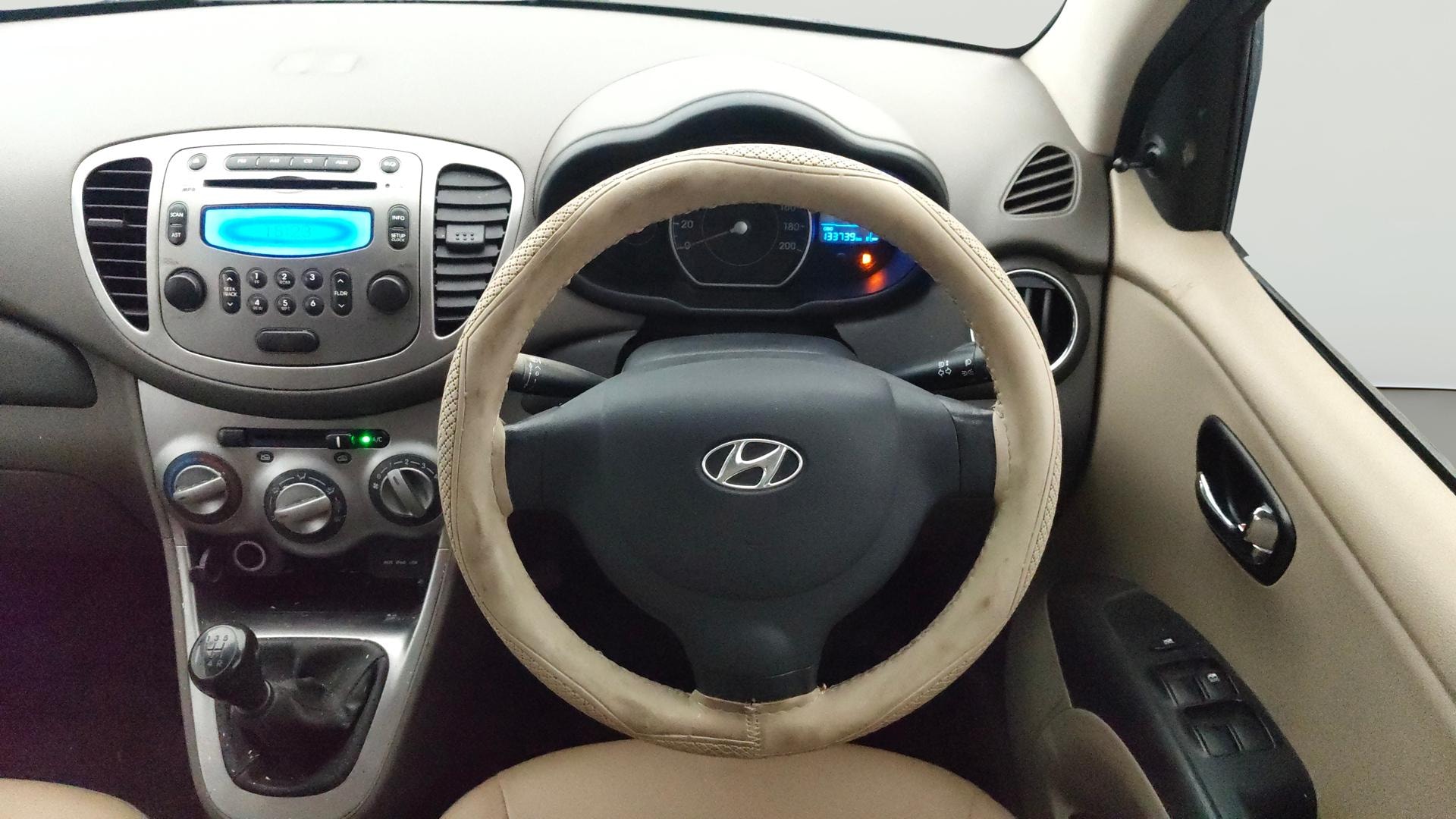 View 2015 Hyundai i10 1.2 Asta MT Image 20 Used 2015 Hyundai i10 1.2 Asta MT Image 20