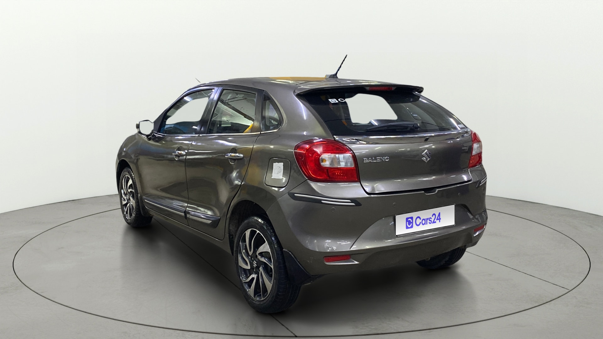 View 2021 Maruti Suzuki 1000 Base Variant Image 2 Used 2021 Maruti Suzuki 1000 Base Variant Image 2