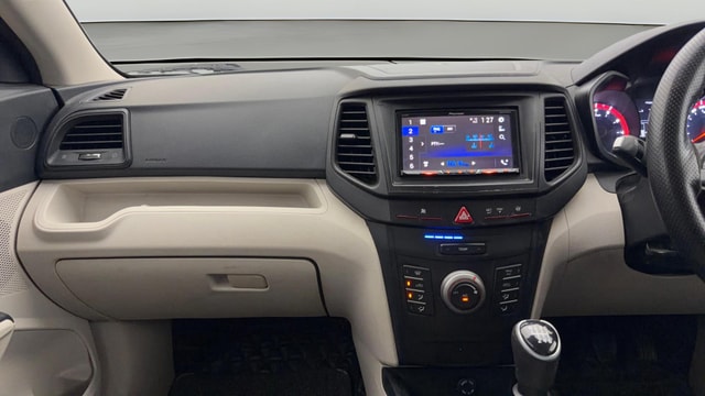 View Mahindra XUV300 Image 17 Used Mahindra XUV300 Image 17