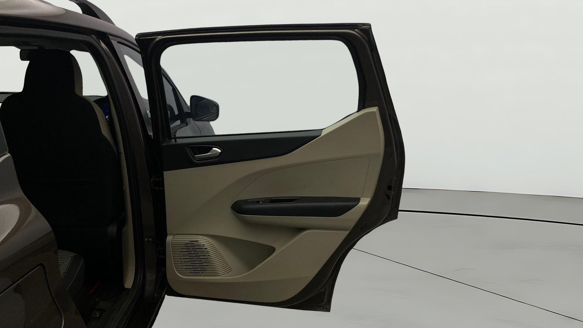 Used 2023 Renault Triber Used 2023 Renault Triber