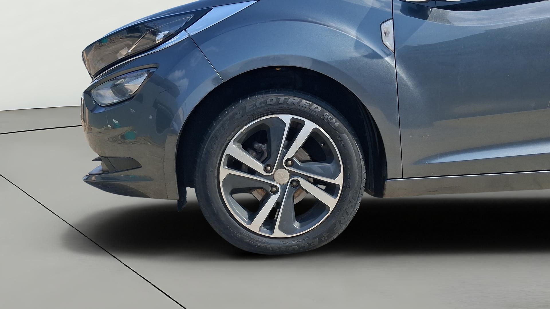 View 2024 Tata Altroz XZ Petrol Image 34 Used 2024 Tata Altroz XZ Petrol Image 34