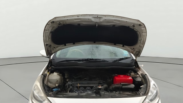 View Hyundai Fluidic Verna Image 32 Used Hyundai Fluidic Verna Image 32