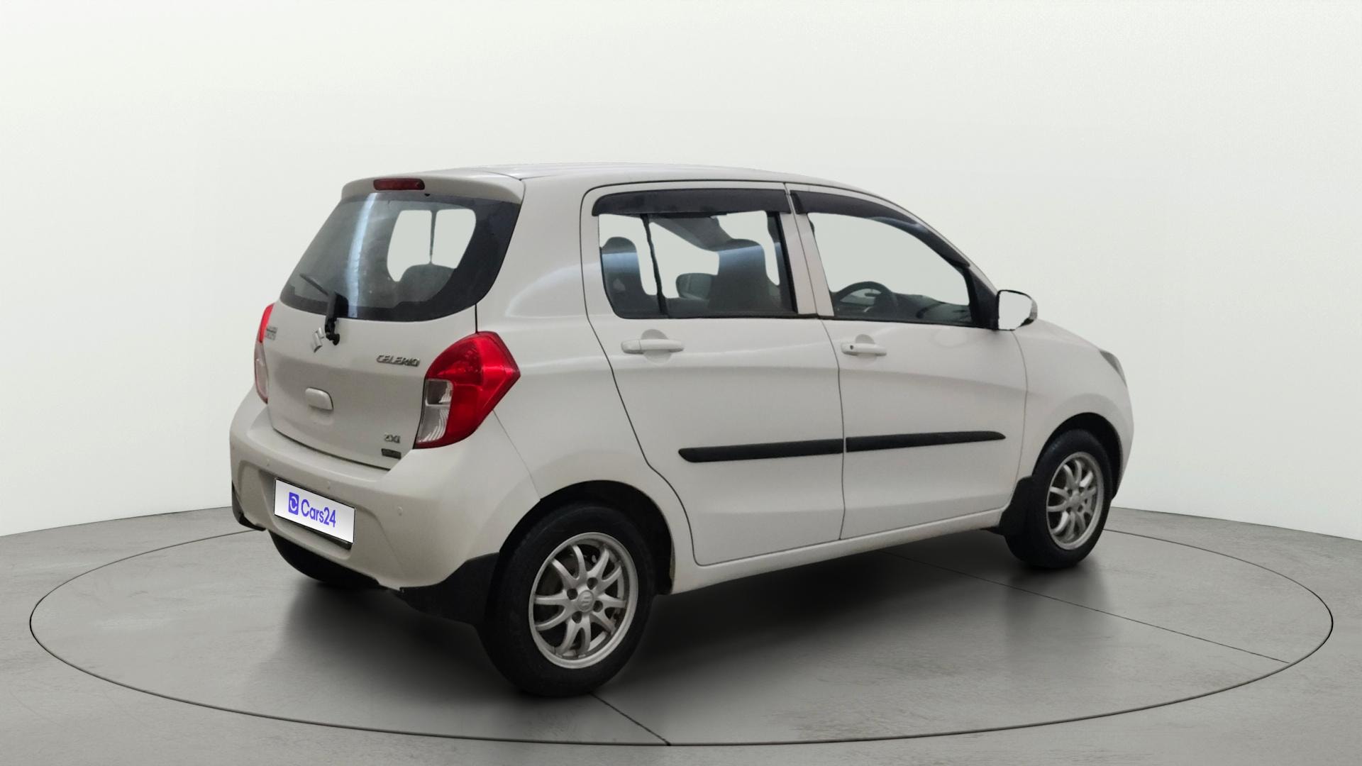 View 2017 Maruti Suzuki 1000 Base Variant Image 42 Used 2017 Maruti Suzuki 1000 Base Variant Image 42