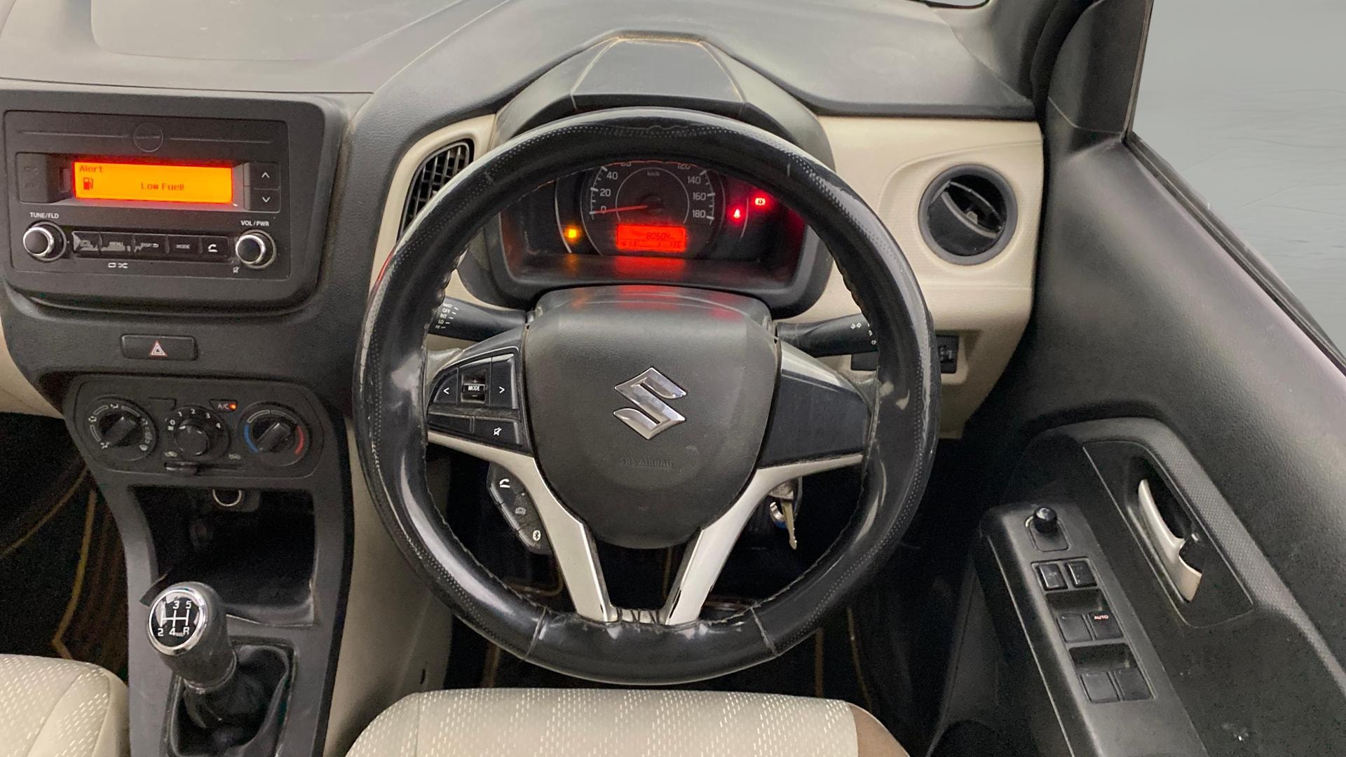 View 2019 Maruti Suzuki 1000 Base Variant Image 20 Used 2019 Maruti Suzuki 1000 Base Variant Image 20