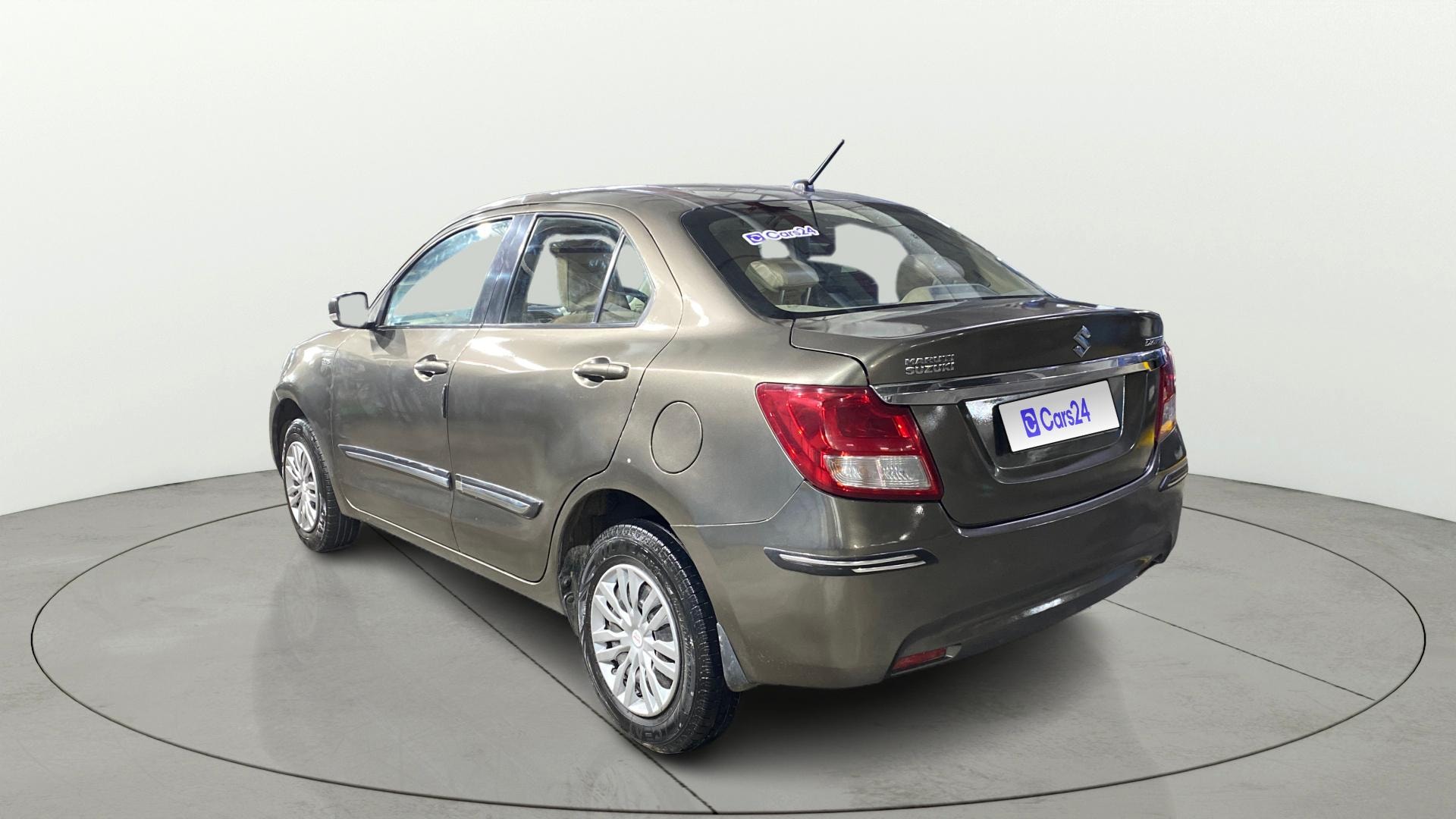 View 2017 Maruti Suzuki 1000 Base Variant Image 2 Used 2017 Maruti Suzuki 1000 Base Variant Image 2