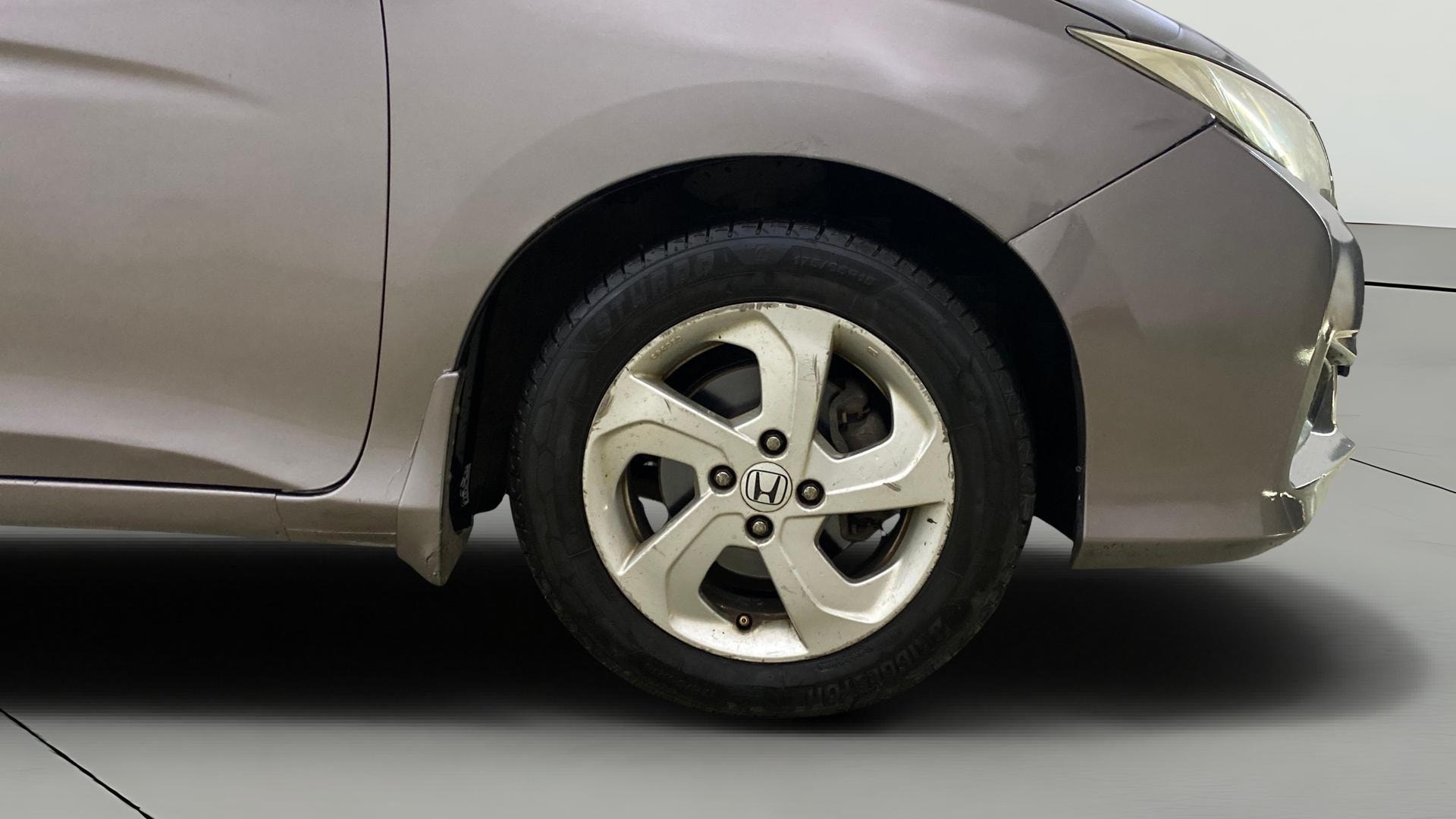 View 2015 Honda City ZX MT Diesel Anniversary Edition Image 43 Used 2015 Honda City ZX MT Diesel Anniversary Edition Image 43
