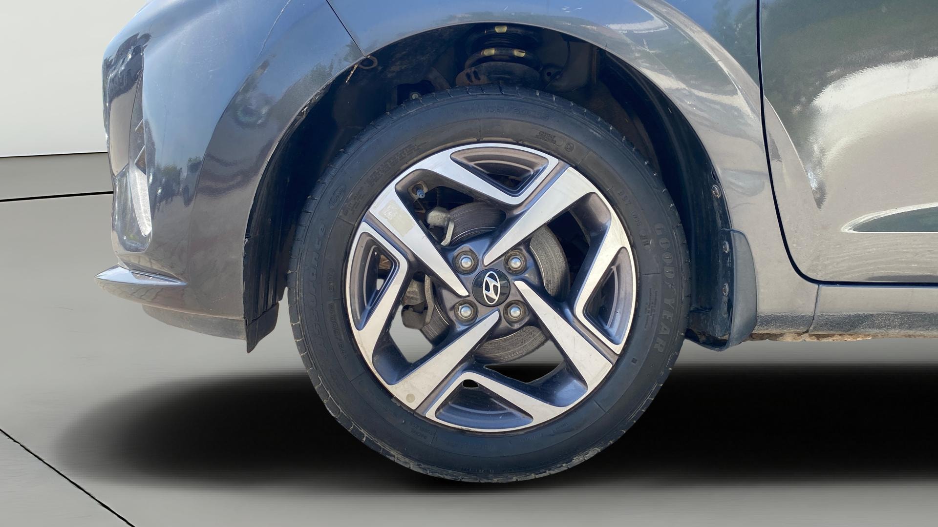 View 2022 Hyundai Aura SX MT CNG Image 28 Used 2022 Hyundai Aura SX MT CNG Image 28