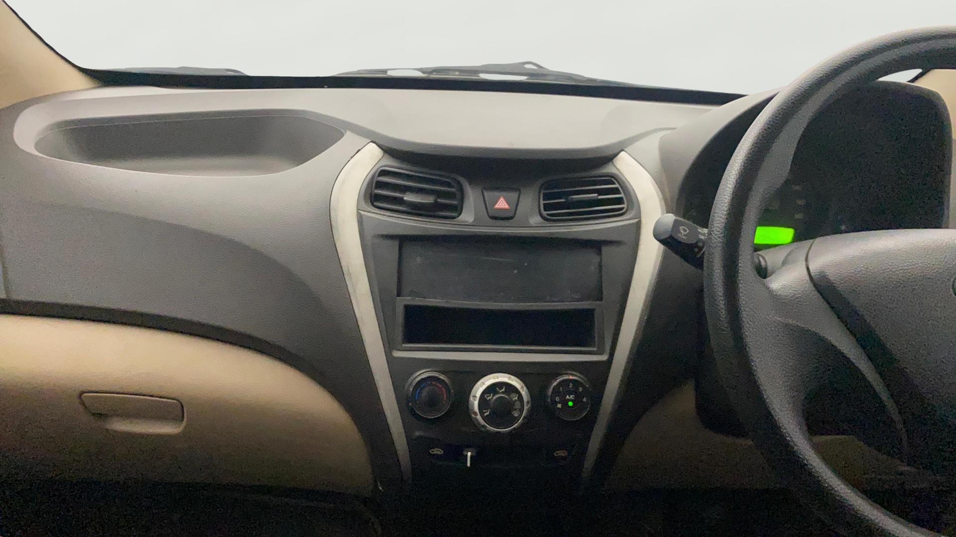View 2013 Hyundai EON Era Plus Image 18 Used 2013 Hyundai EON Era Plus Image 18