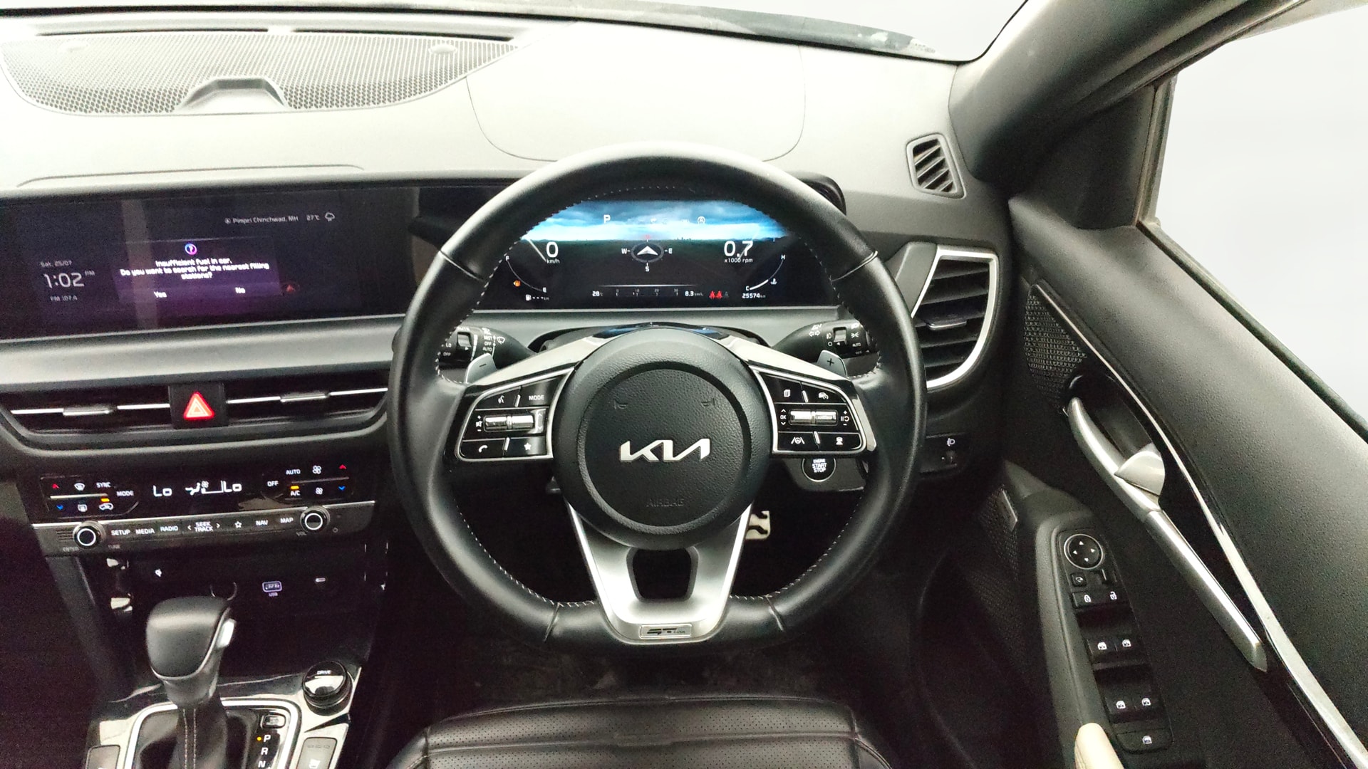 View 2024 Kia Seltos GTX Plus (S) DCT Dual Tone Image 21 Used 2024 Kia Seltos GTX Plus (S) DCT Dual Tone Image 21