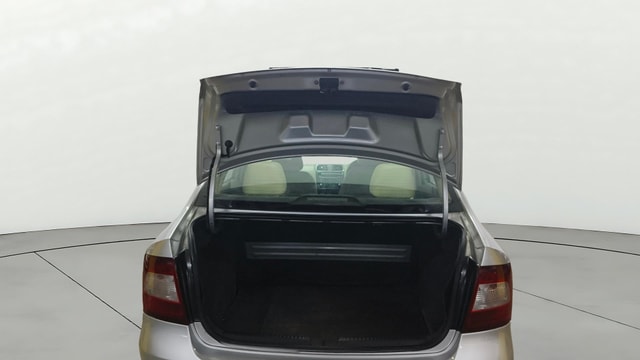 View Skoda Rapid Image 16 Used Skoda Rapid Image 16