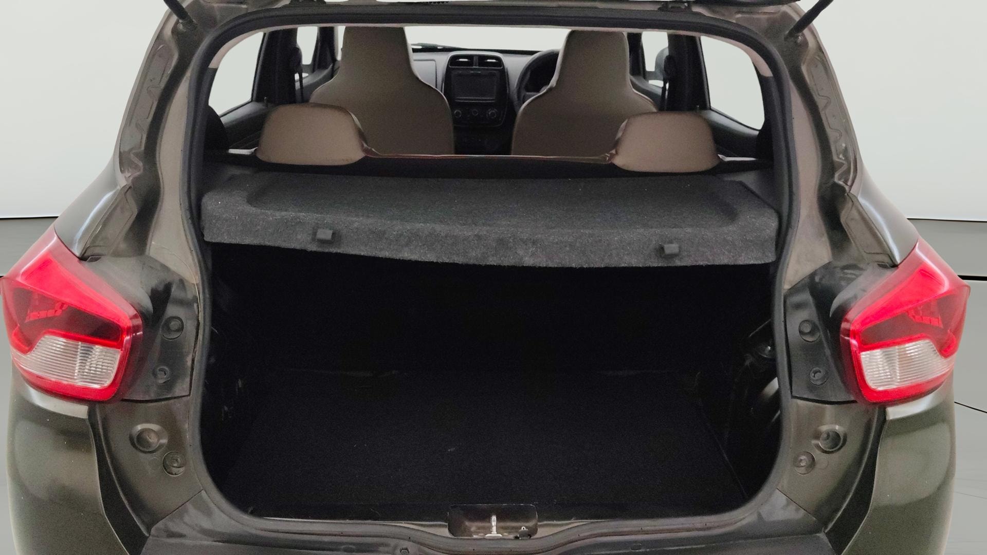 View 2017 Renault Kwid RXT 1.0 Image 36 Used 2017 Renault Kwid RXT 1.0 Image 36