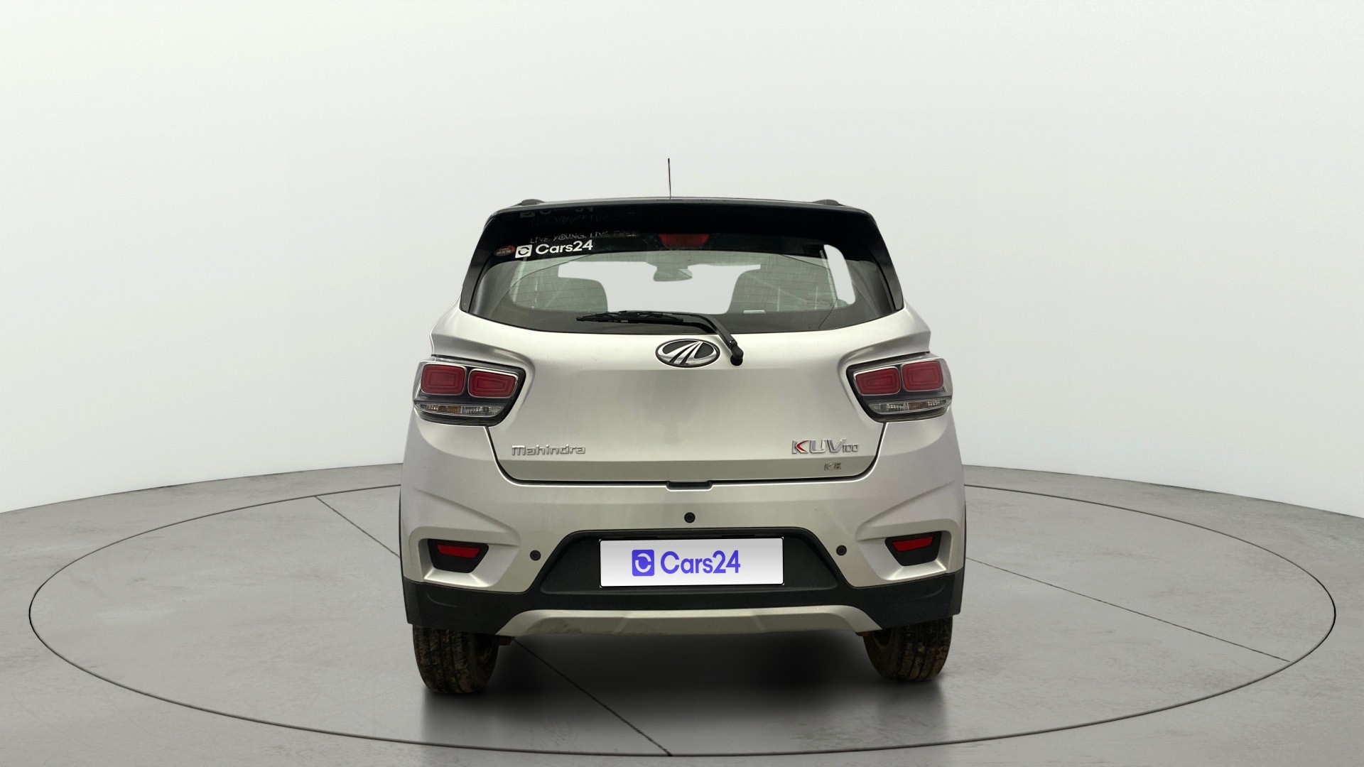 View 2020 Mahindra KUV100 K2 Petrol BS IV Image 38 Used 2020 Mahindra KUV100 K2 Petrol BS IV Image 38