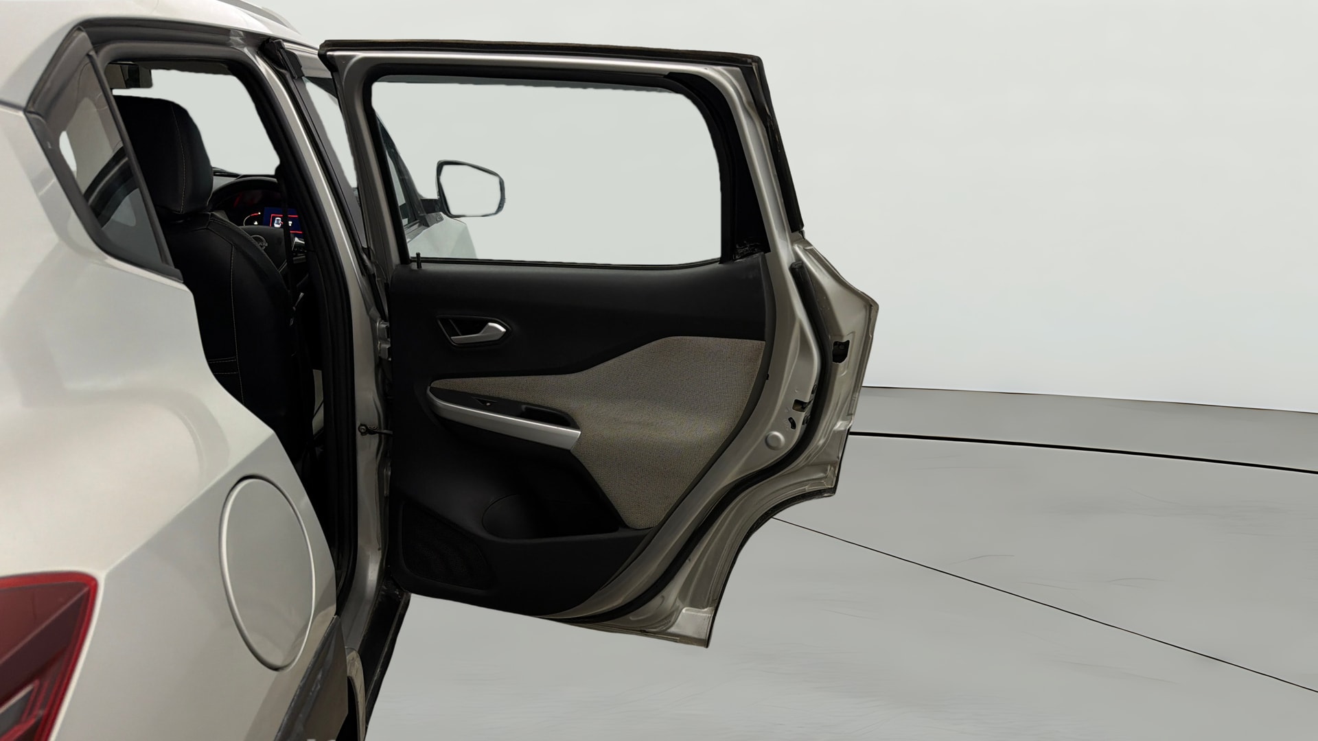 View 2021 Nissan Magnite XV Image 7 Used 2021 Nissan Magnite XV Image 7