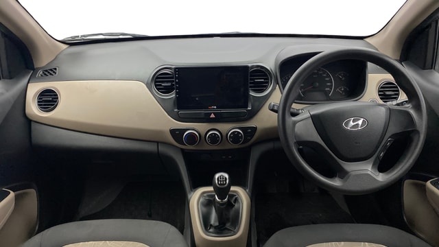View Hyundai Grand i10 Image 32 Used Hyundai Grand i10 Image 32