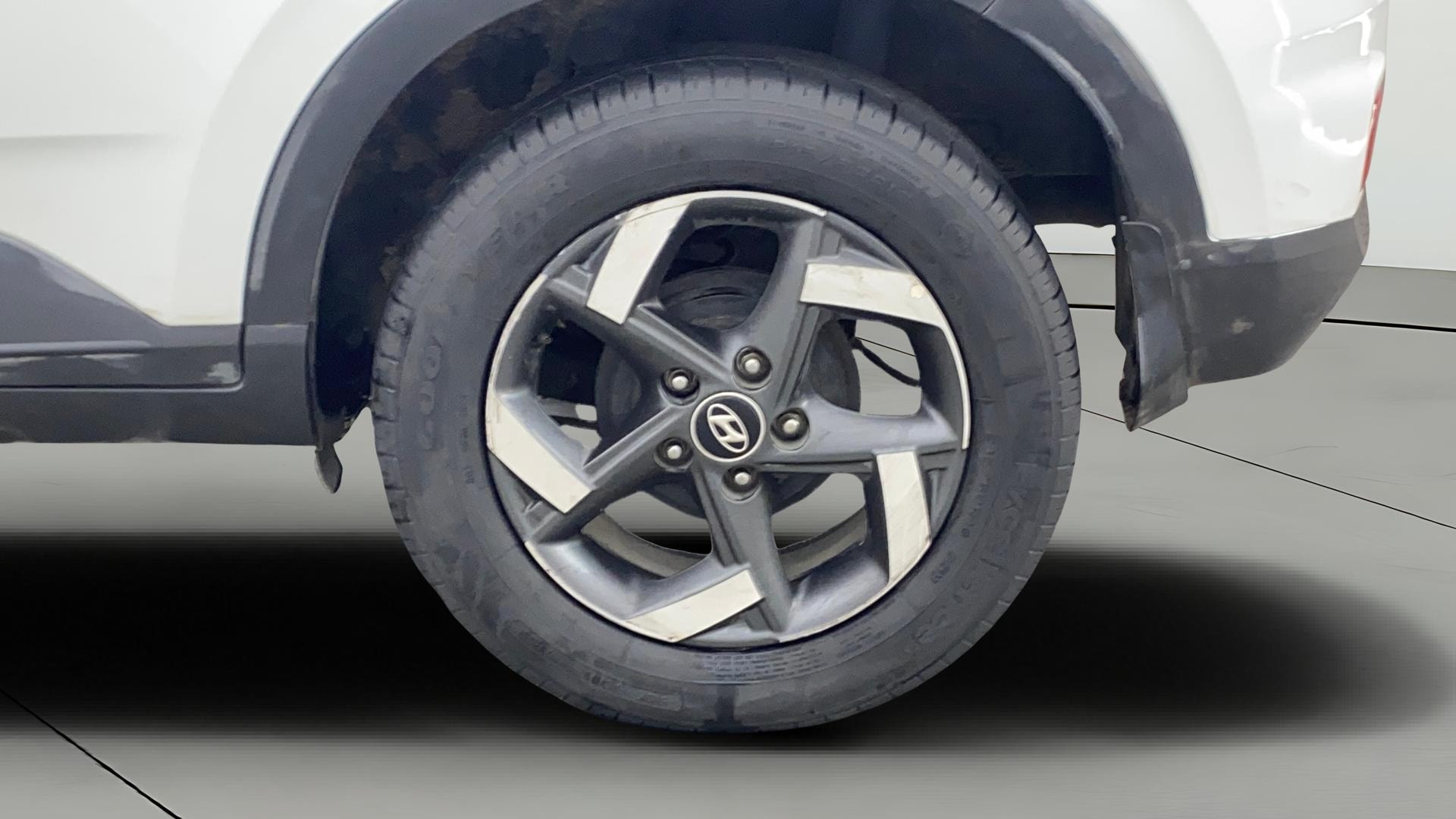 View 2019 Hyundai Venue SX Plus 1.0 Petrol AT Image 12 Used 2019 Hyundai Venue SX Plus 1.0 Petrol AT Image 12