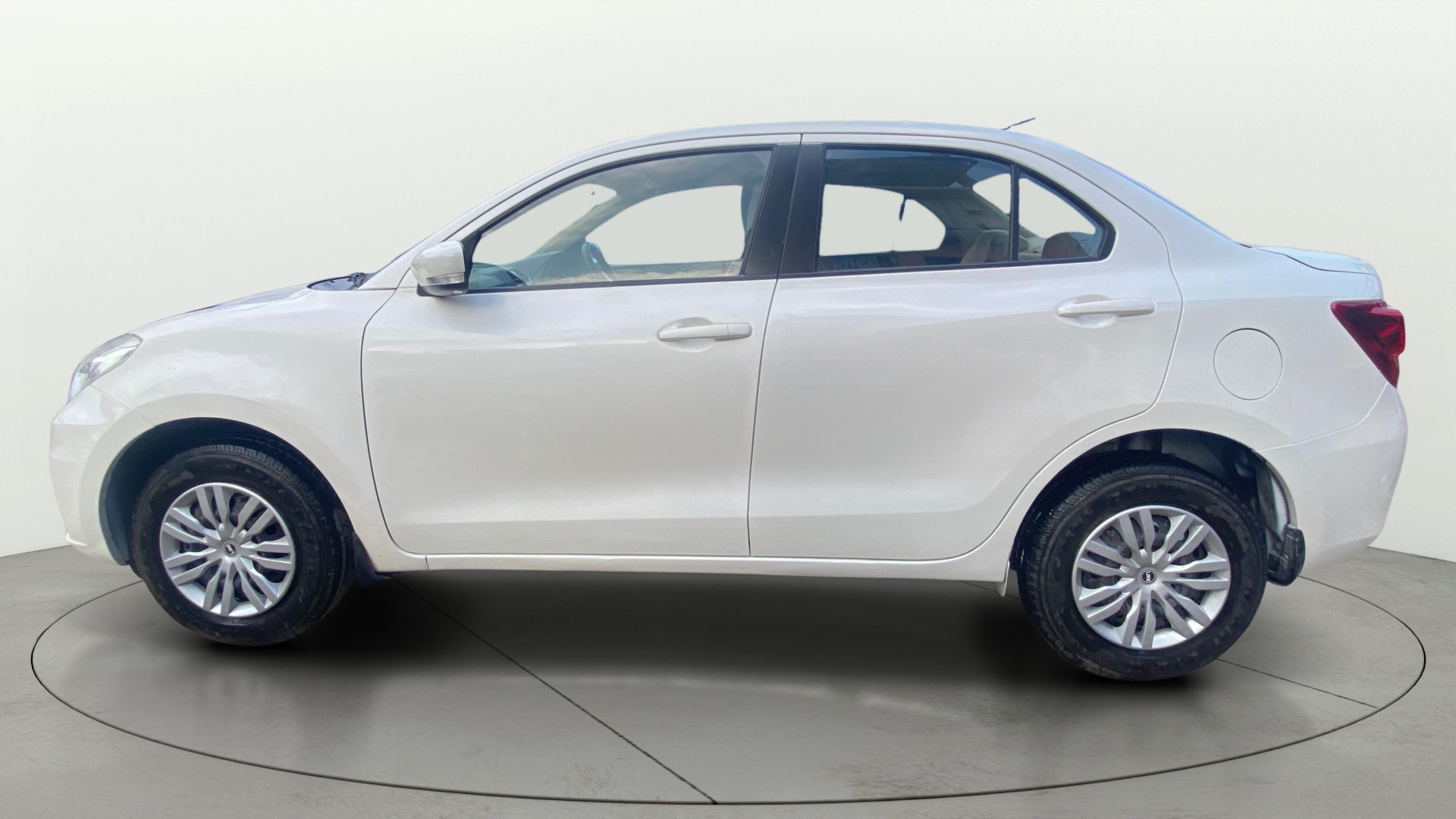 View 2021 Maruti Suzuki 1000 Base Variant Image 5 Used 2021 Maruti Suzuki 1000 Base Variant Image 5