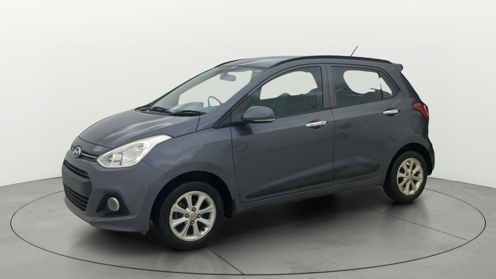 View 2015 Hyundai Grand i10 1.1 Asta Diesel Image 37 Used 2015 Hyundai Grand i10 1.1 Asta Diesel Image 37