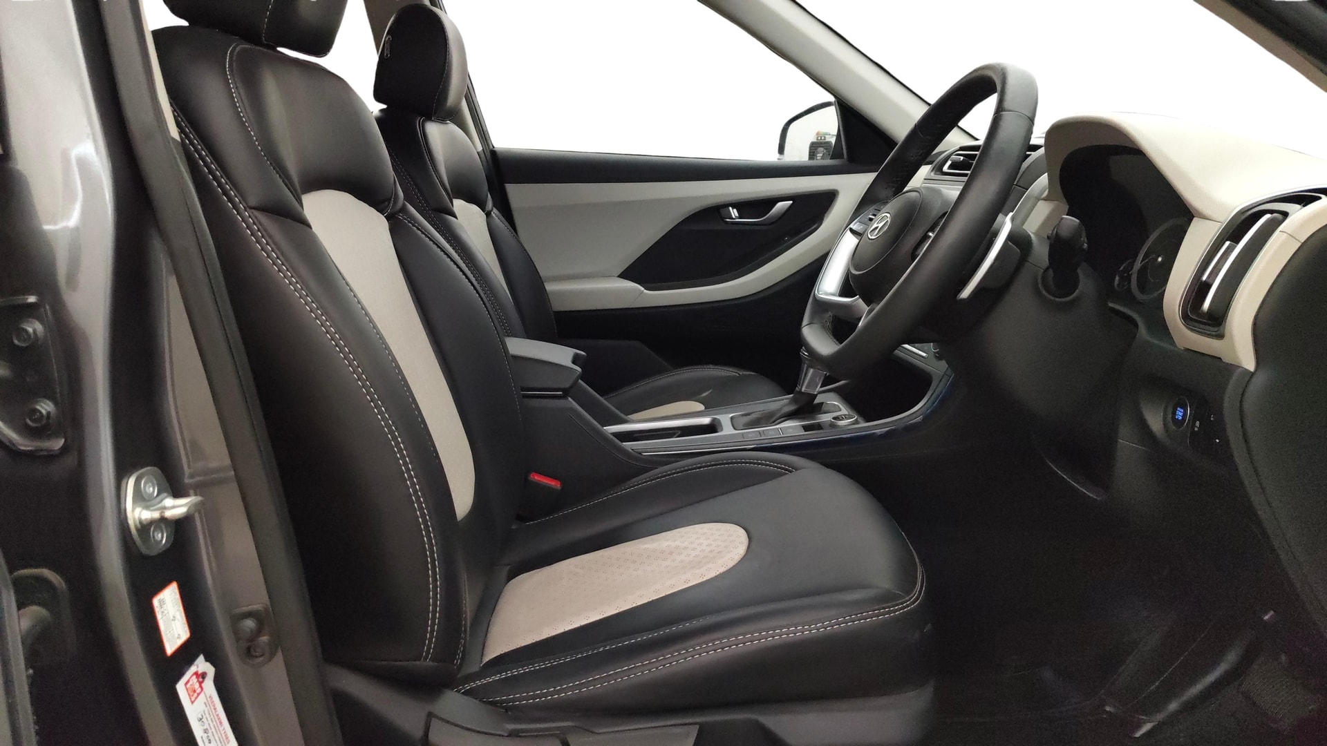 View 2023 Hyundai Creta 1.4 E Diesel Image 28 Used 2023 Hyundai Creta 1.4 E Diesel Image 28