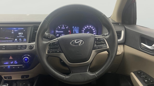 View Hyundai Verna Image 13 Used Hyundai Verna Image 13