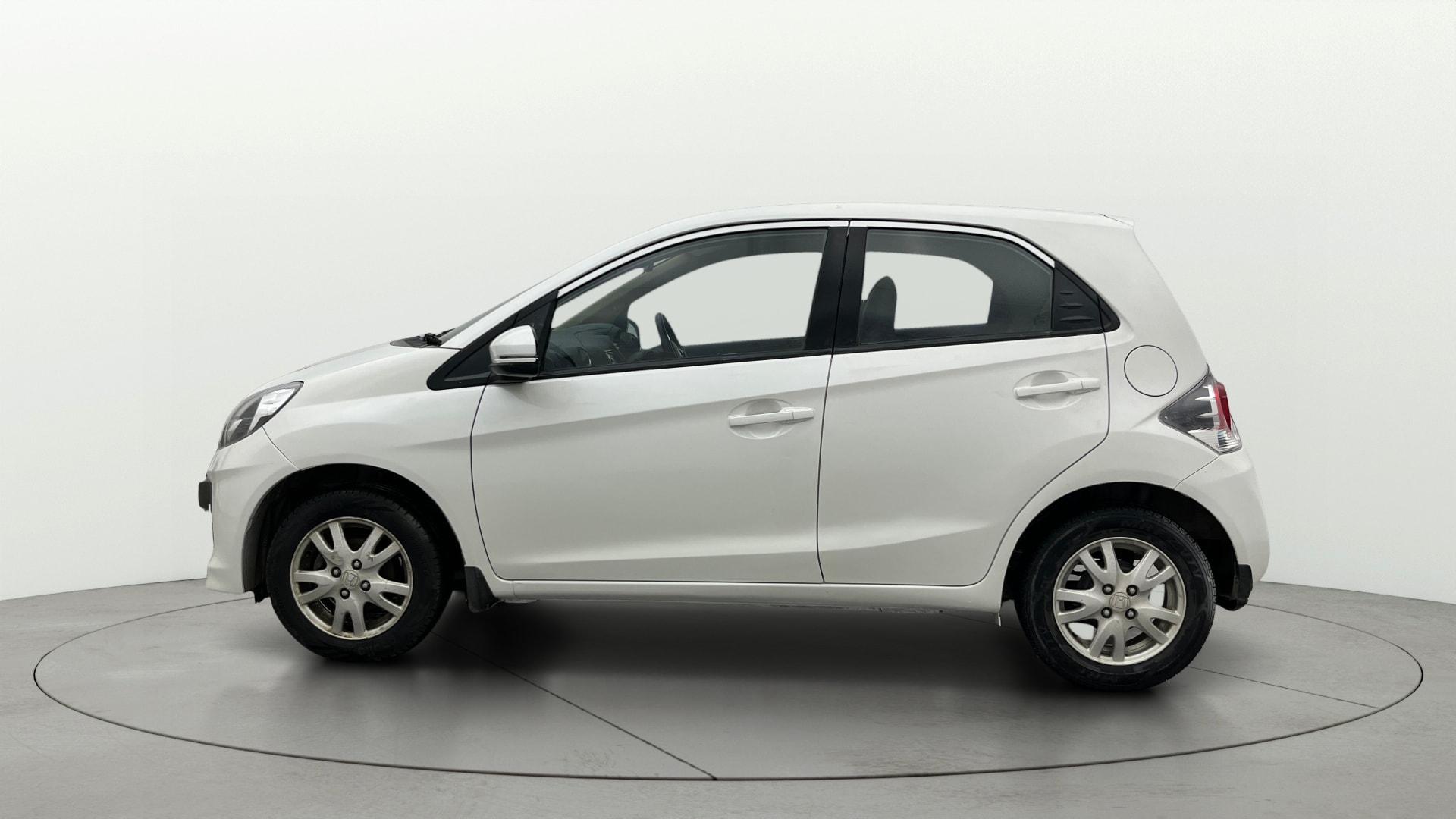 View 2015 Honda Brio VX AT Petrol Image 5 Used 2015 Honda Brio VX AT Petrol Image 5