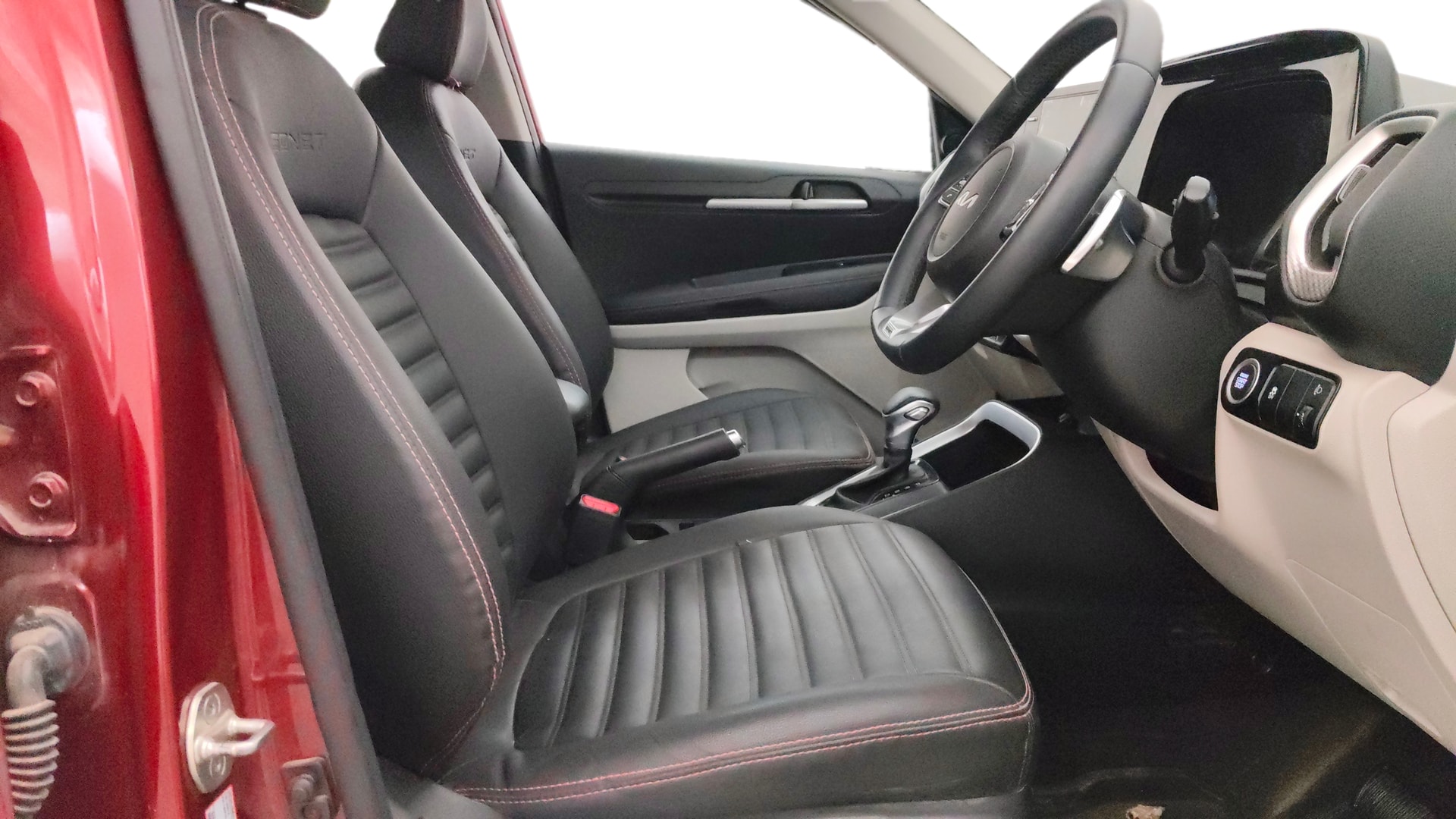 View 2022 Kia Sonet HTX DCT Petrol Image 28 Used 2022 Kia Sonet HTX DCT Petrol Image 28
