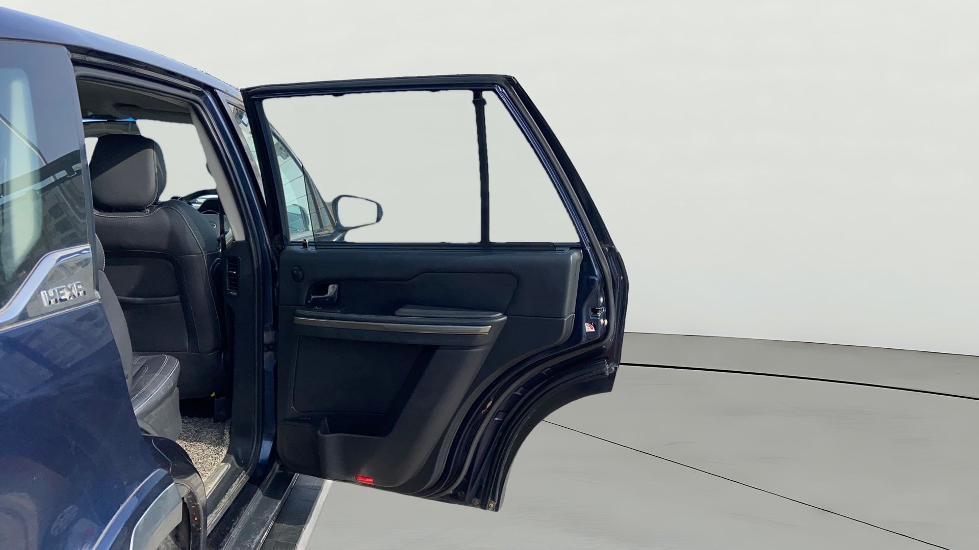 View 2018 Tata Hexa XTA 4X2 Image 6 Used 2018 Tata Hexa XTA 4X2 Image 6