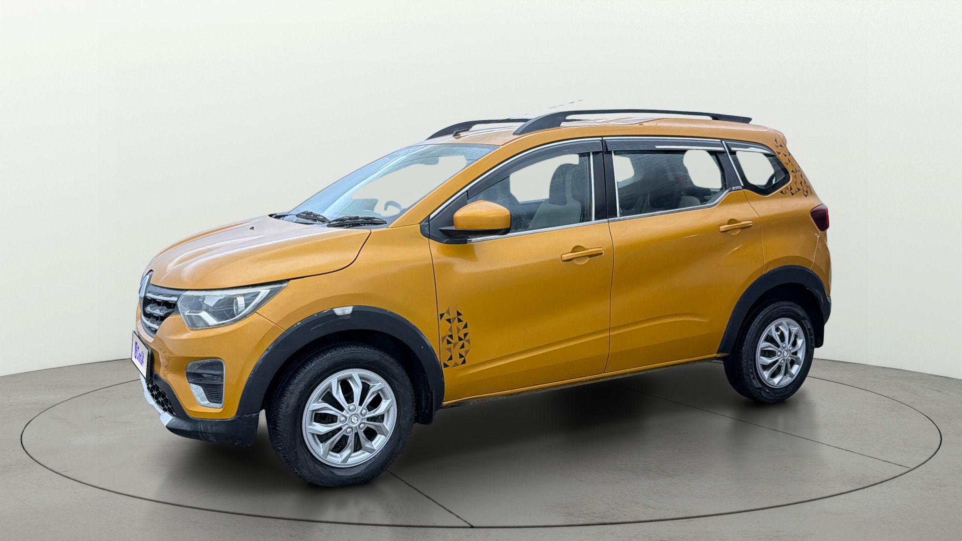 View 2021 Renault Triber RXZ Image 37 Used 2021 Renault Triber RXZ Image 37