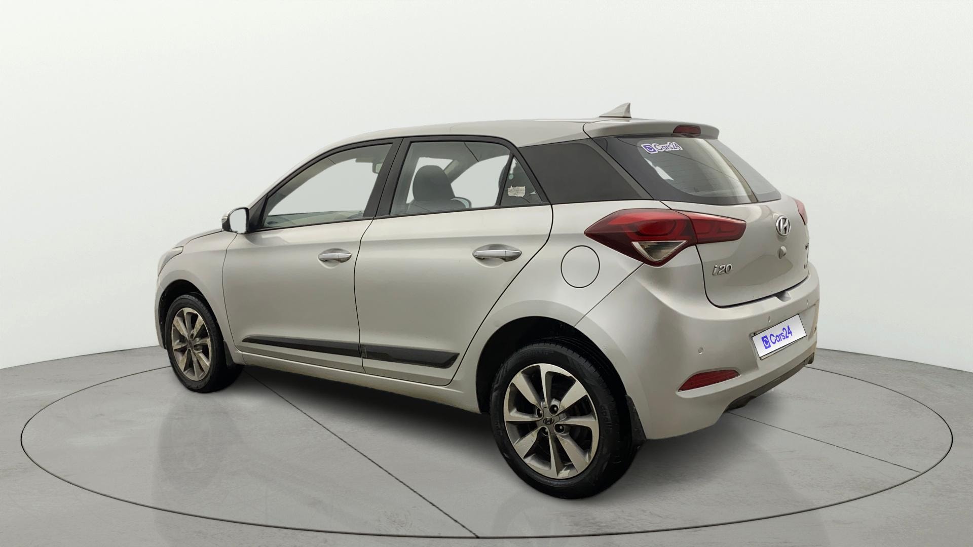 View 2015 Hyundai Elite i20 1.2 Sportz Option Petrol Image 2 Used 2015 Hyundai Elite i20 1.2 Sportz Option Petrol Image 2