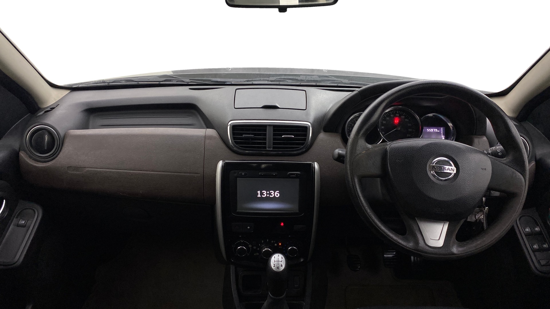 View 2019 Nissan Terrano XLD Plus 85PS Image 15 Used 2019 Nissan Terrano XLD Plus 85PS Image 15