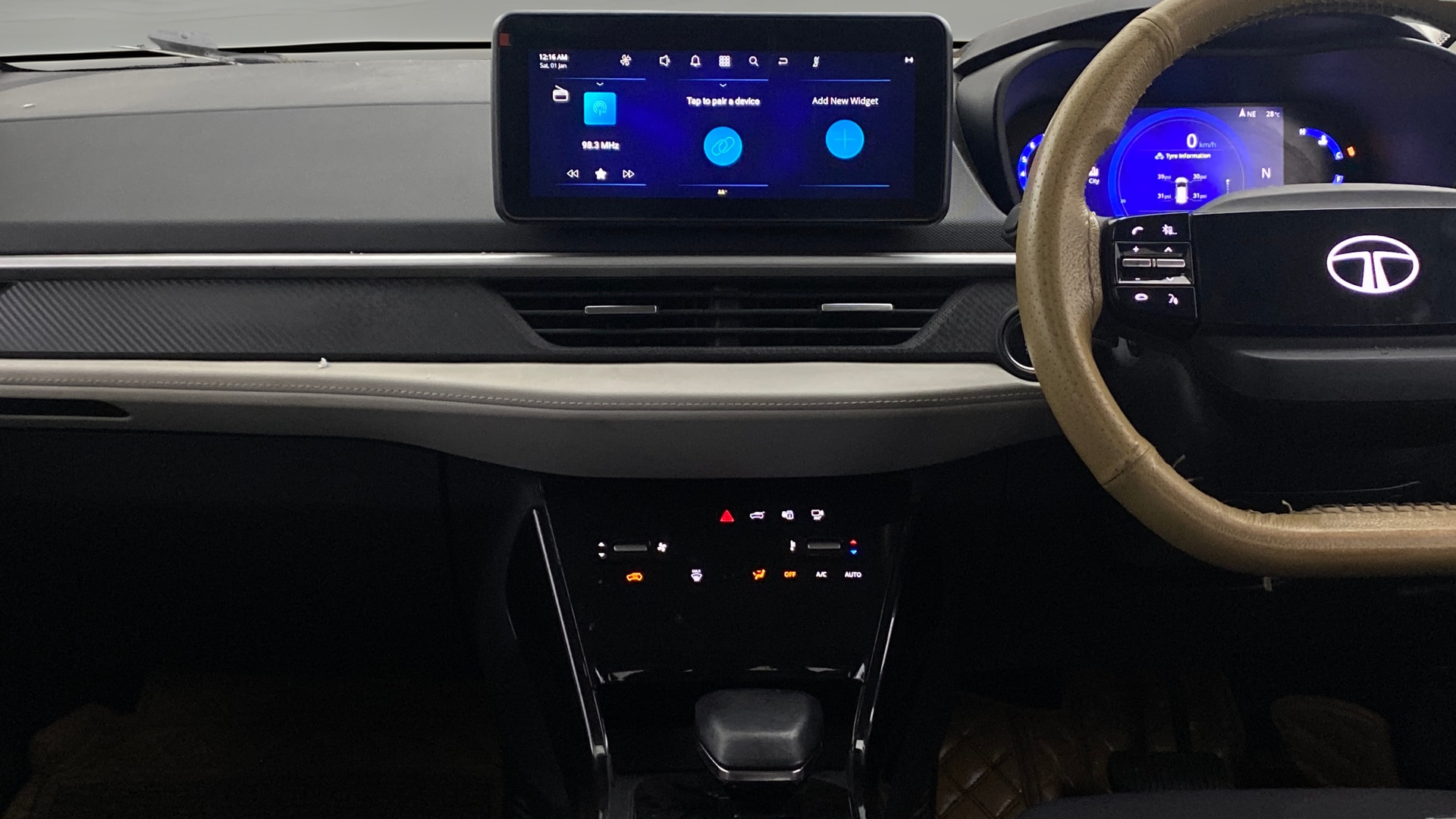 View 2024 Tata Nexon Revotron XE Image 18 Used 2024 Tata Nexon Revotron XE Image 18