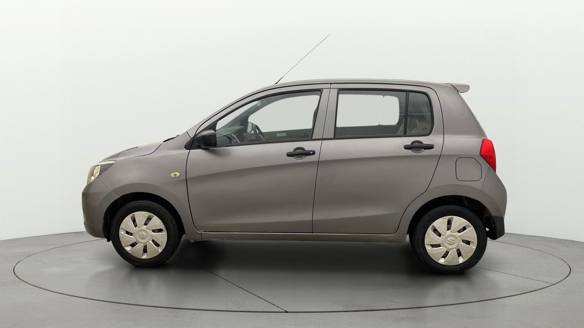 View 2015 Maruti Suzuki 1000 Base Variant Image 5 Used 2015 Maruti Suzuki 1000 Base Variant Image 5