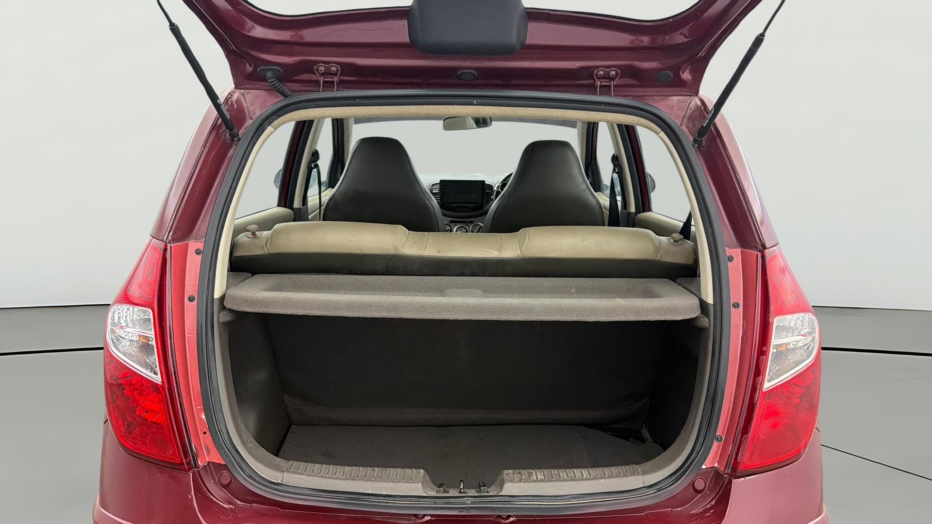 View 2015 Hyundai i10 1.2 Asta MT Image 36 Used 2015 Hyundai i10 1.2 Asta MT Image 36