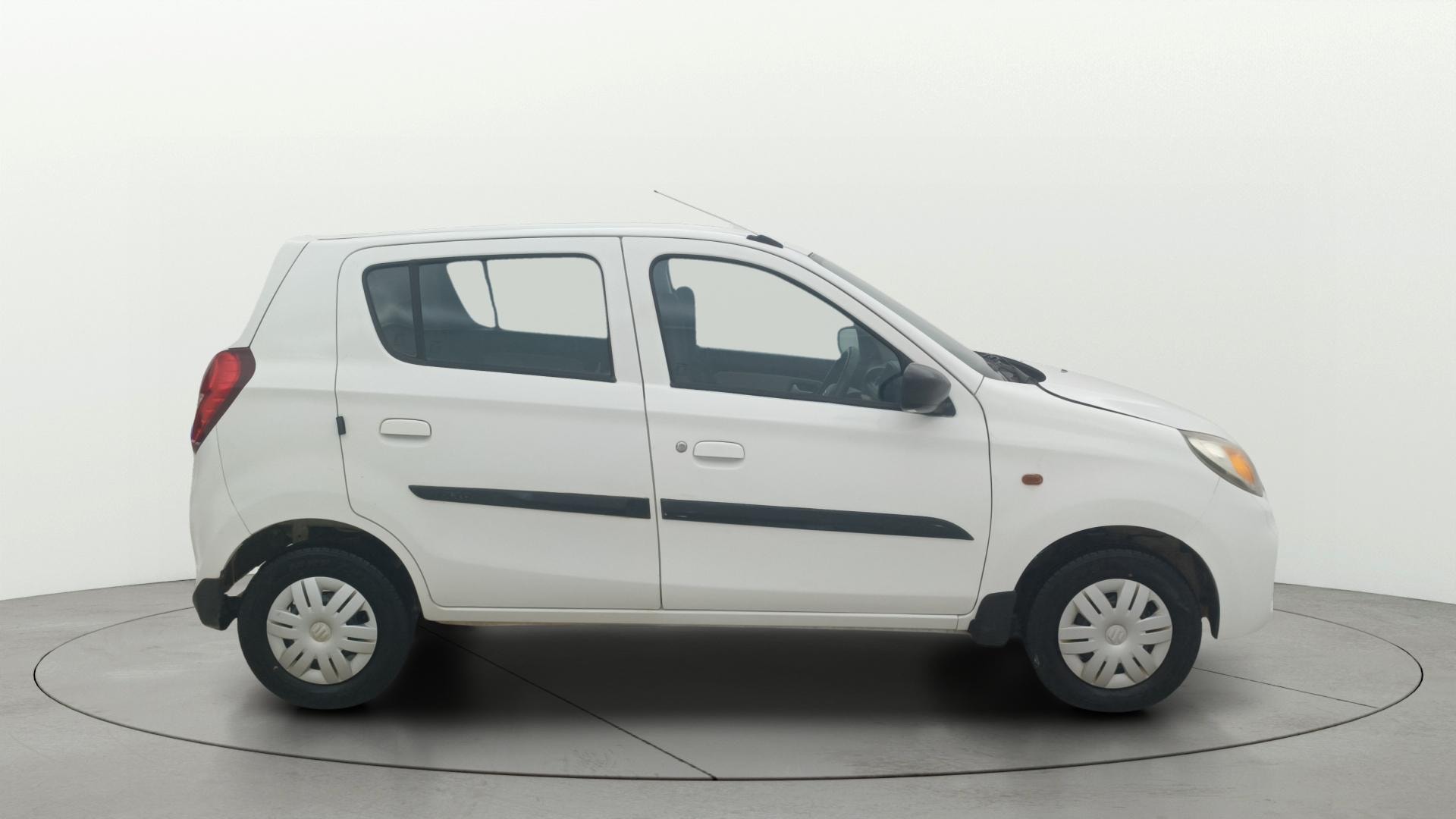 View 2021 Maruti Suzuki 1000 Base Variant Image 8 Used 2021 Maruti Suzuki 1000 Base Variant Image 8