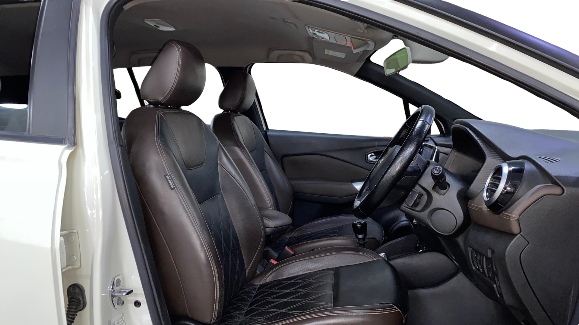 View 2021 Nissan Kicks XV Petrol BS IV Image 18 Used 2021 Nissan Kicks XV Petrol BS IV Image 18