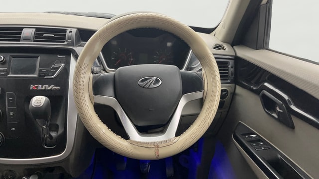 View Mahindra KUV100 Image 12 Used Mahindra KUV100 Image 12