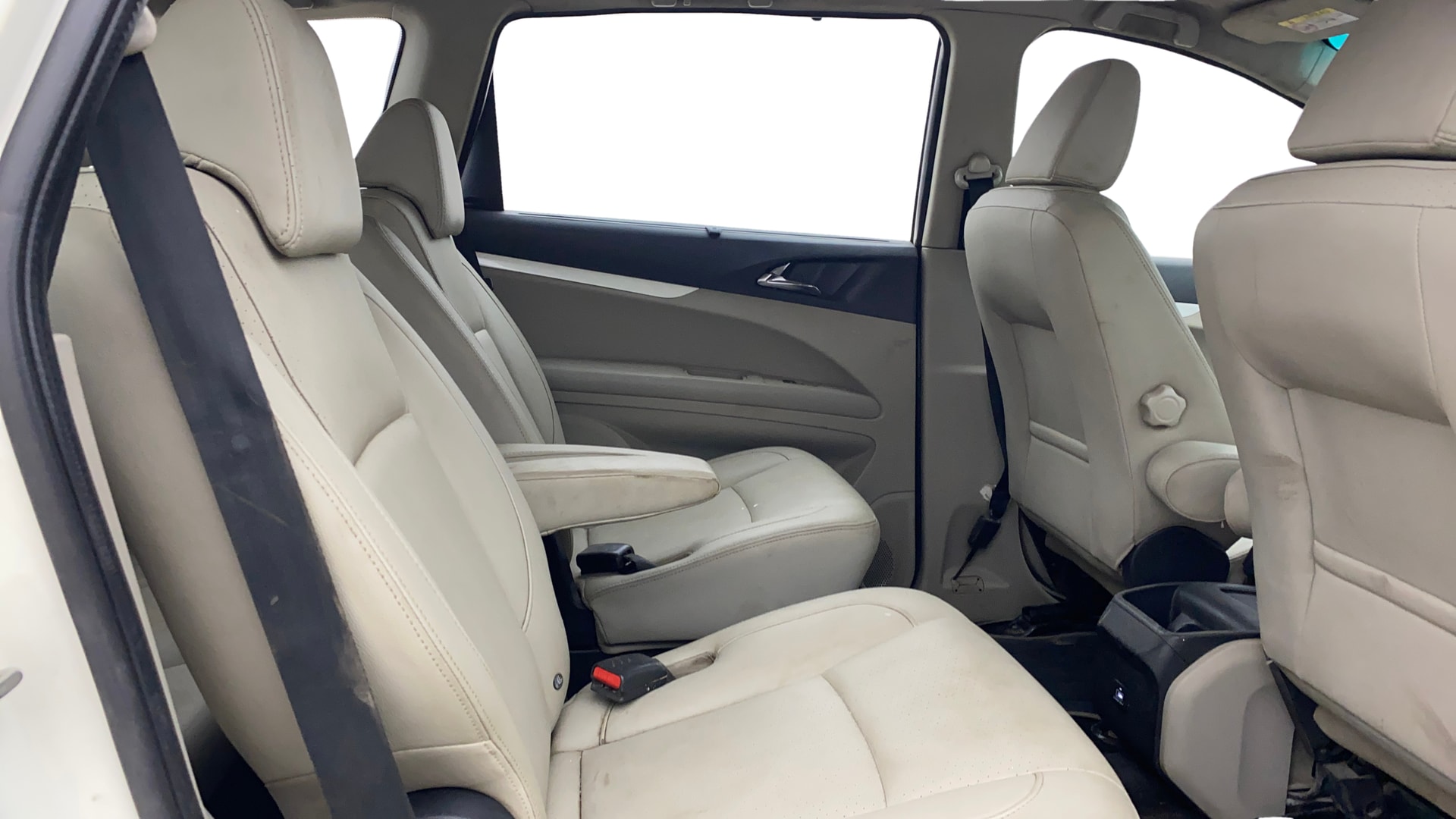 View 2019 Mahindra Marazzo M8 7-Seater Image 35 Used 2019 Mahindra Marazzo M8 7-Seater Image 35