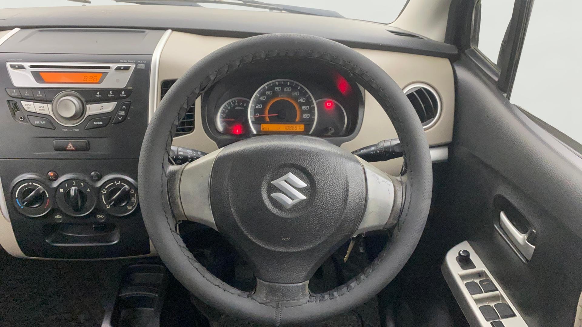 View 2017 Maruti Suzuki 1000 Base Variant Image 20 Used 2017 Maruti Suzuki 1000 Base Variant Image 20