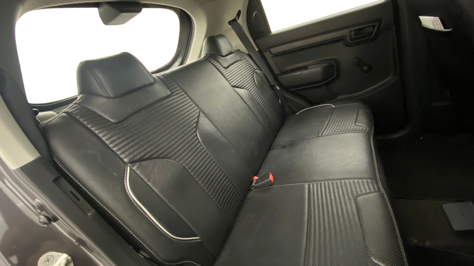 View 2019 Maruti Suzuki 1000 Base Variant Image 28 Used 2019 Maruti Suzuki 1000 Base Variant Image 28