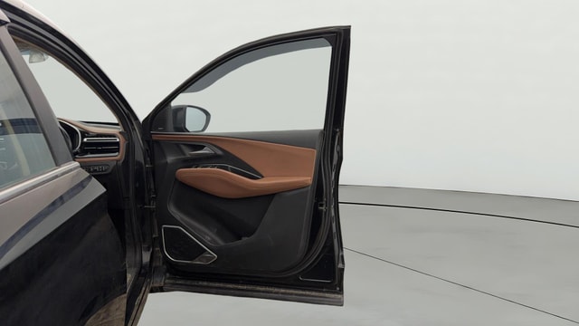 View MG Hector Plus Image 49 Used MG Hector Plus Image 49