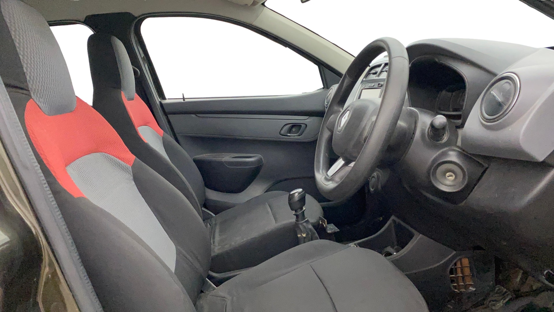View 2018 Renault Kwid RXT 1.0 Image 16 Used 2018 Renault Kwid RXT 1.0 Image 16