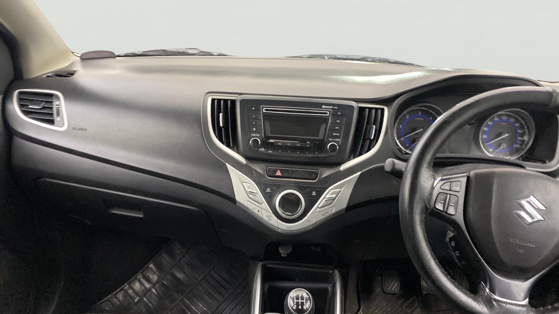 View 2018 Maruti Suzuki 1000 Base Variant Image 17 Used 2018 Maruti Suzuki 1000 Base Variant Image 17
