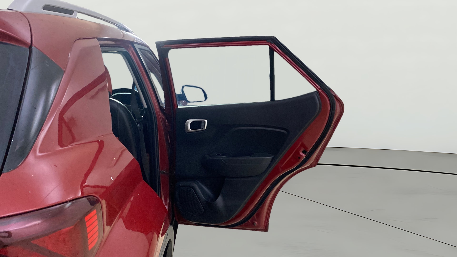View 2019 Hyundai Venue SX Plus 1.0 Petrol AT Image 8 Used 2019 Hyundai Venue SX Plus 1.0 Petrol AT Image 8