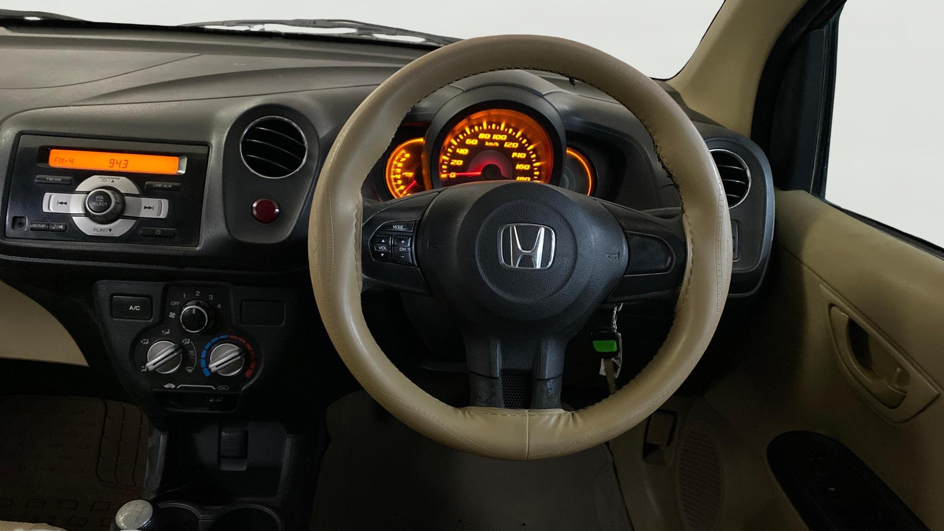 View 2014 Honda Amaze E MT Petrol BS IV Image 12 Used 2014 Honda Amaze E MT Petrol BS IV Image 12