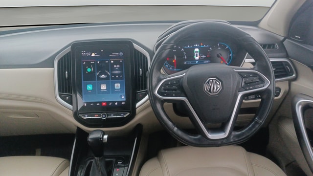 View MG Hector Image 13 Used MG Hector Image 13