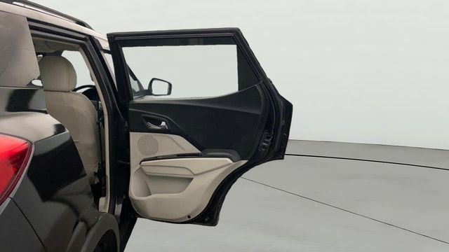View Mahindra XUV300 Image 8 Used Mahindra XUV300 Image 8
