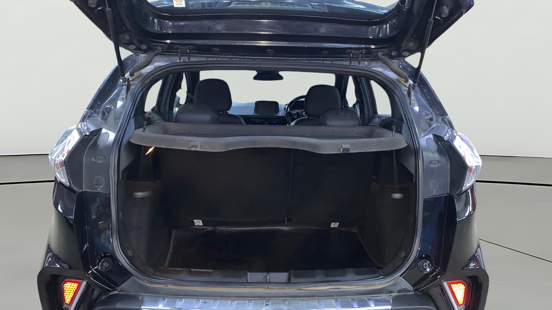 View 2023 Tata Nexon Revotron XE Image 42 Used 2023 Tata Nexon Revotron XE Image 42