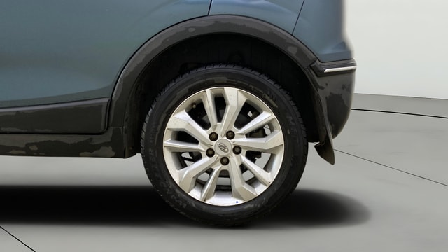 View Mahindra XUV300 Image 11 Used Mahindra XUV300 Image 11