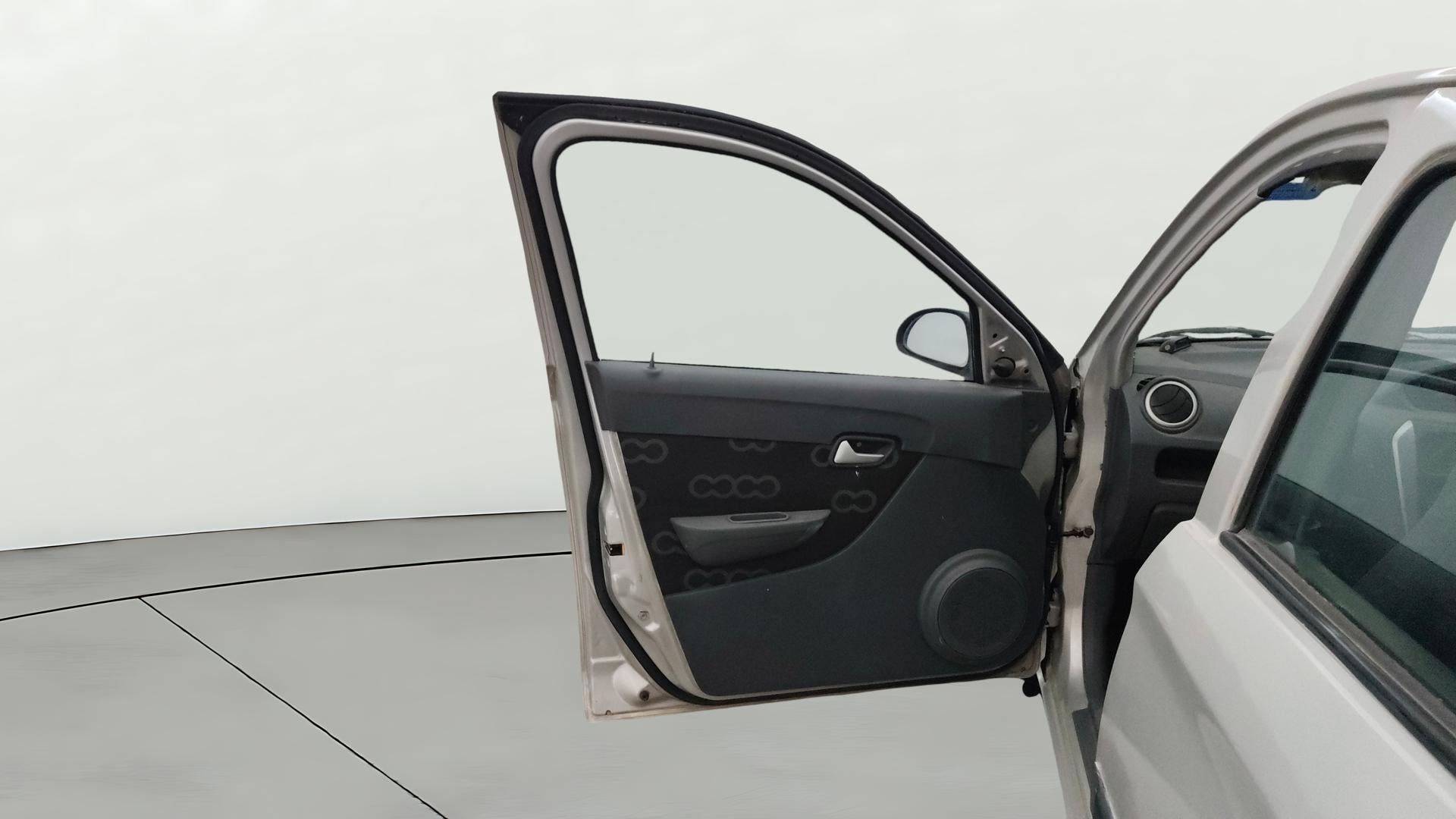 View 2015 Maruti Suzuki Alto 800 LX Image 30 Used 2015 Maruti Suzuki Alto 800 LX Image 30