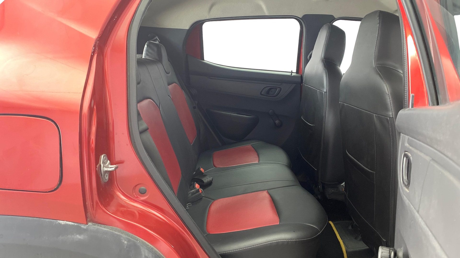 View 2015 Renault Kwid RXE Image 28 Used 2015 Renault Kwid RXE Image 28