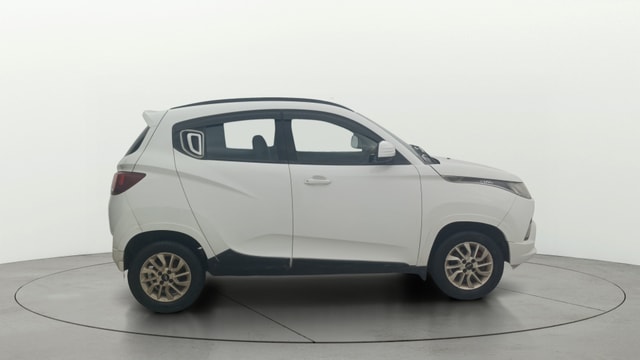 View Mahindra KUV100 Image 8 Used Mahindra KUV100 Image 8